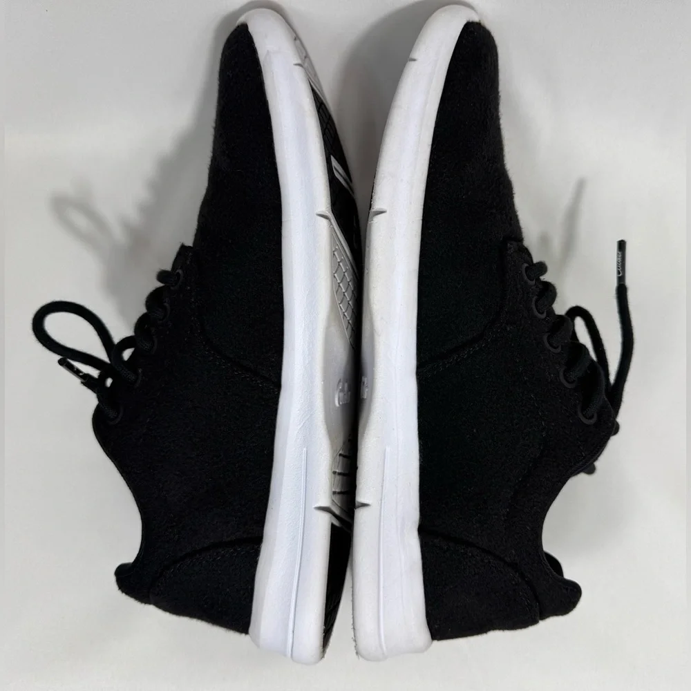 Travis Mathew Cuater The Daily Wool Sneaker Shoes Black White Golf  Mens Sz 8